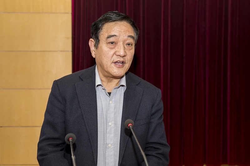 05、李维民校长发表热情洋溢的致辞.jpg